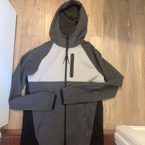 Old navy active wear men’s zip up hoodie